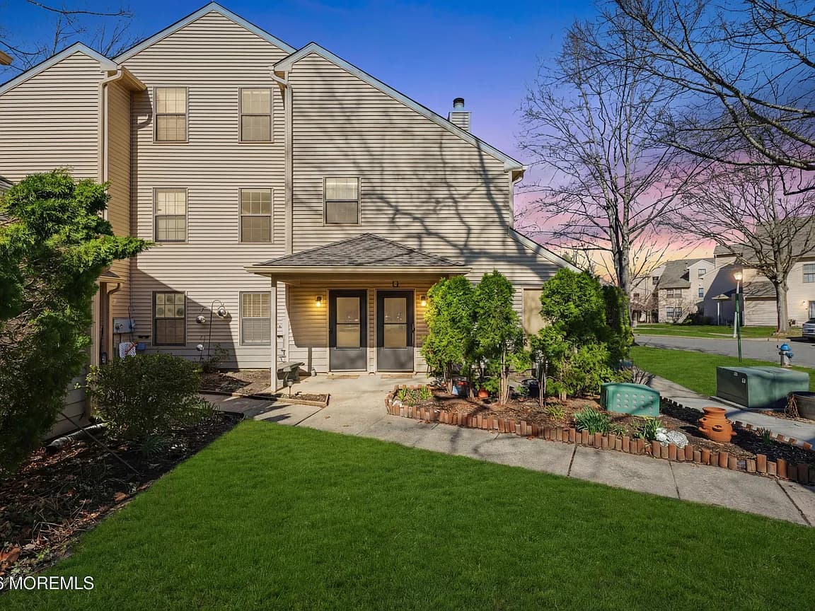 1807 Lilly Lane